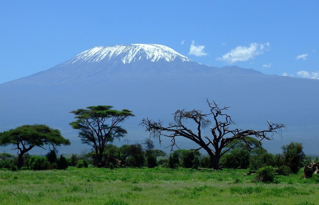 trekking sul monte kilimanjaro in tanzania