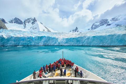Crociera in Antartide raggiungendo l'isola South Goergia Risting Glacier foto di James Godfrey