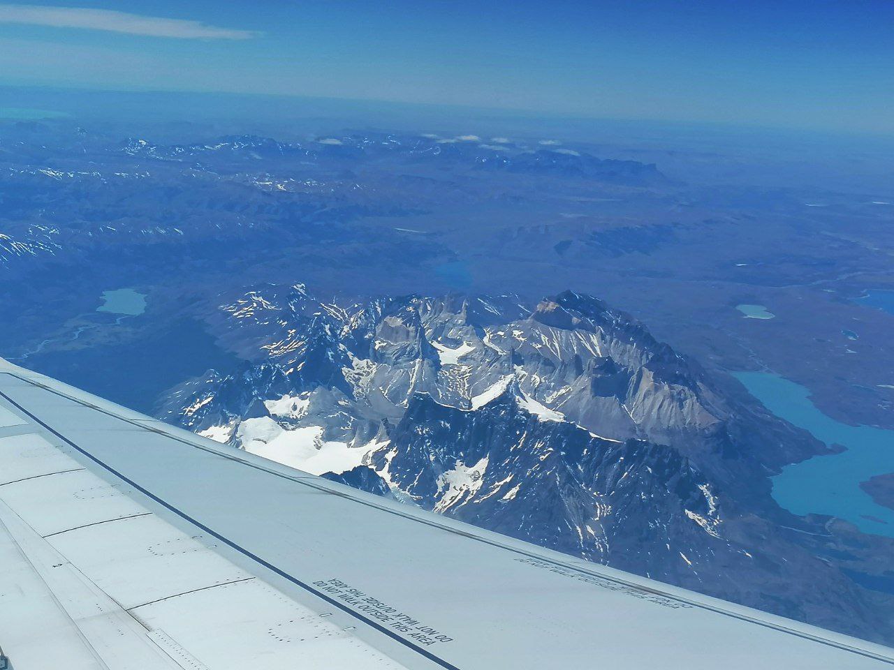volo-panorama-aereo-ghiacciai-neve-montagne