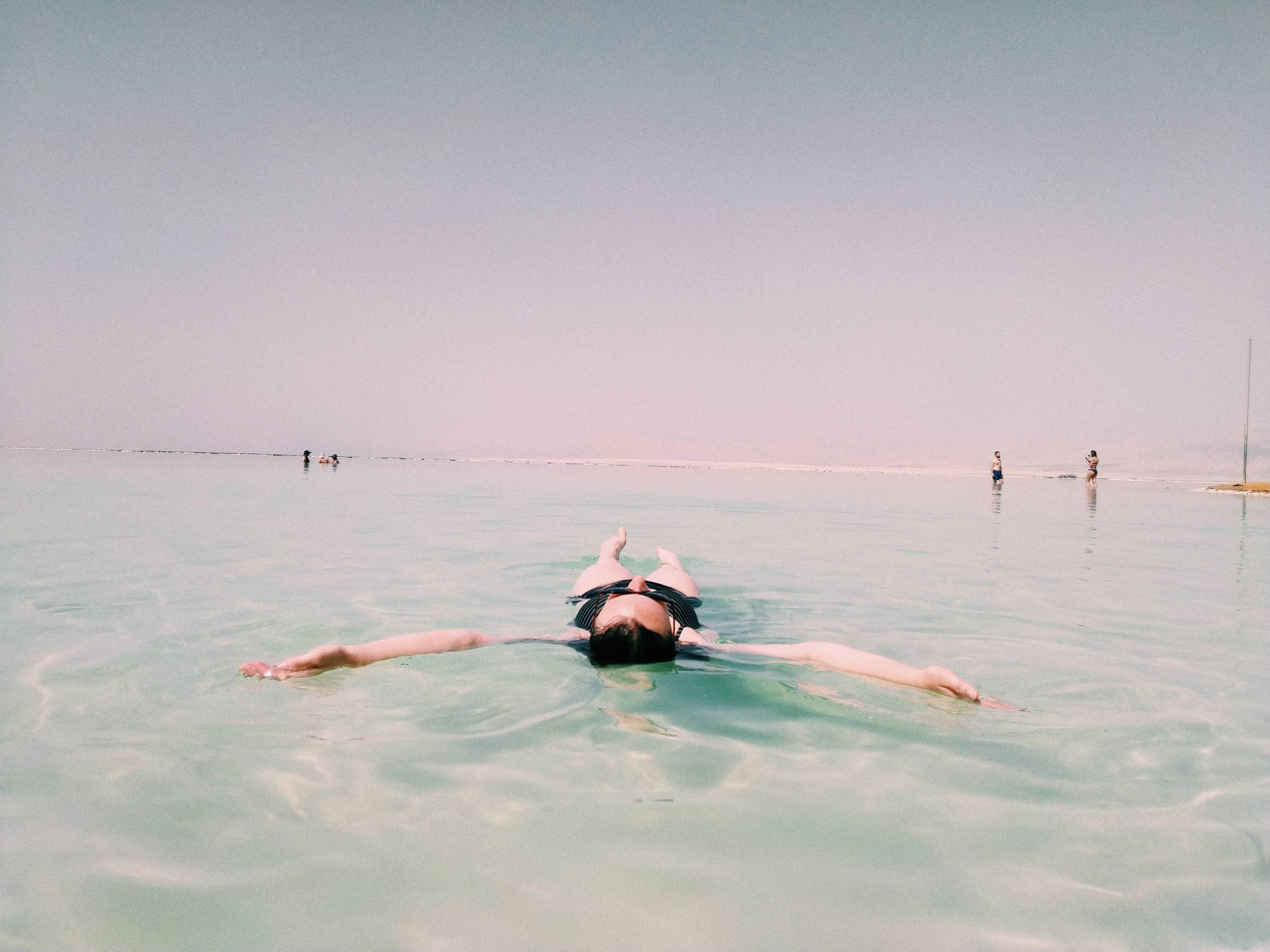 Vacanze in Giordania bagno nel Mar Morto