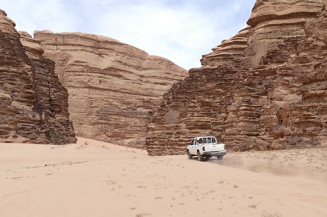 Tour in Giordania escursione nel deserto con fuoristrada