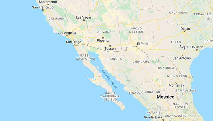 Cartina che mostra la bassa california divisa tra nord e sud, collocata in Messico e ai confini con la California statunitense