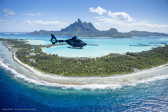 Giro in elicottero sopra Bora Bora per un sorvolo panoramico delle isole della società nella Polinesia Francese