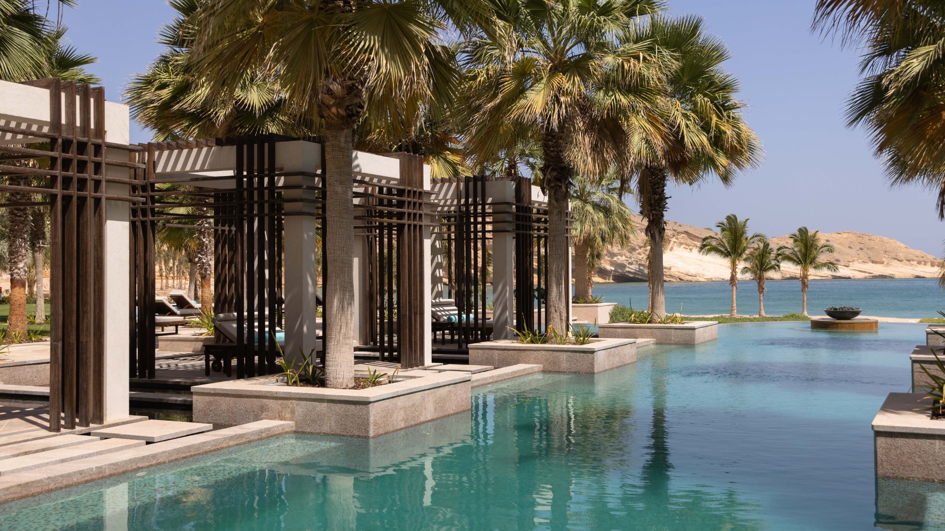jumeirah_muscat_bay_hotel_5_stelle_oman_soggiorno_mare_relax_benessere_piscina