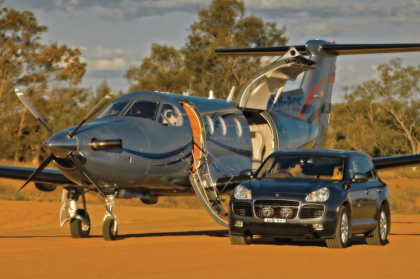 noleggiare-aerei-privati-e-auto-di-lusso-per-il-tuo-viaggio-personalizzato-e-su-misura-in-australia-pilatus-pc-12