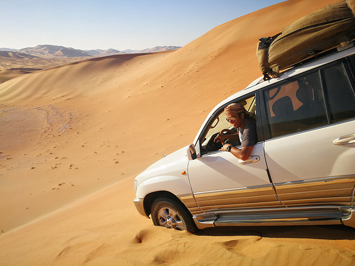 viaggio-avventura in Oman con formula fly & drive assistiti da autista e accompagnatore locale. Uscita in fuoristrada 4x4 nel deserto del Rub Al Khali