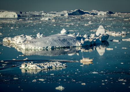 foto Iceberg e Fiordo nella Baia di Disko in Groenlandia