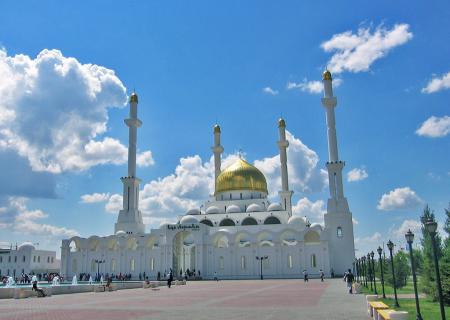 Tour su misura in Uzbekistan e Kazakistan foto Moschea di Astana da vedere nel viaggio in piccolo gruppo