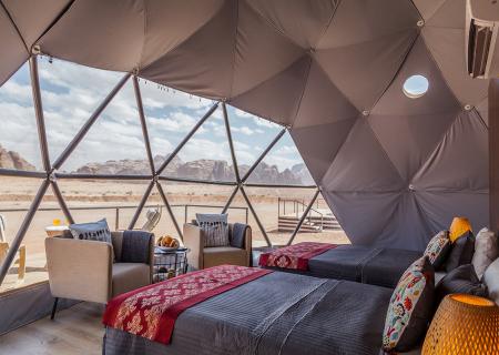 dormire nelle martian tents al sun city camp wadi rum in giordania