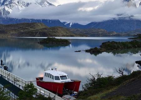 explora patagonia resort a Salto Chico in Cile nel parco nazionale torres del paine escursione in catamarano sul lago pehoe