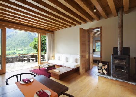resort di lusso como uma punakha in bhutan, foto di una stanza con vista panoramica