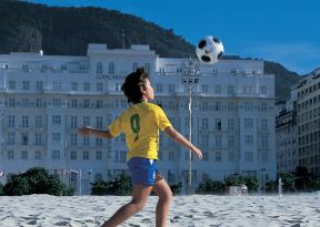 copacabana palace belmond hotel di lusso a 5 stelle di fronte al mare e alla spiaggia di Copacabana