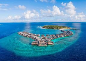 vacanza alle maldive al st regis luxury resort nell'isola Vommuli, foto della barriera corallina